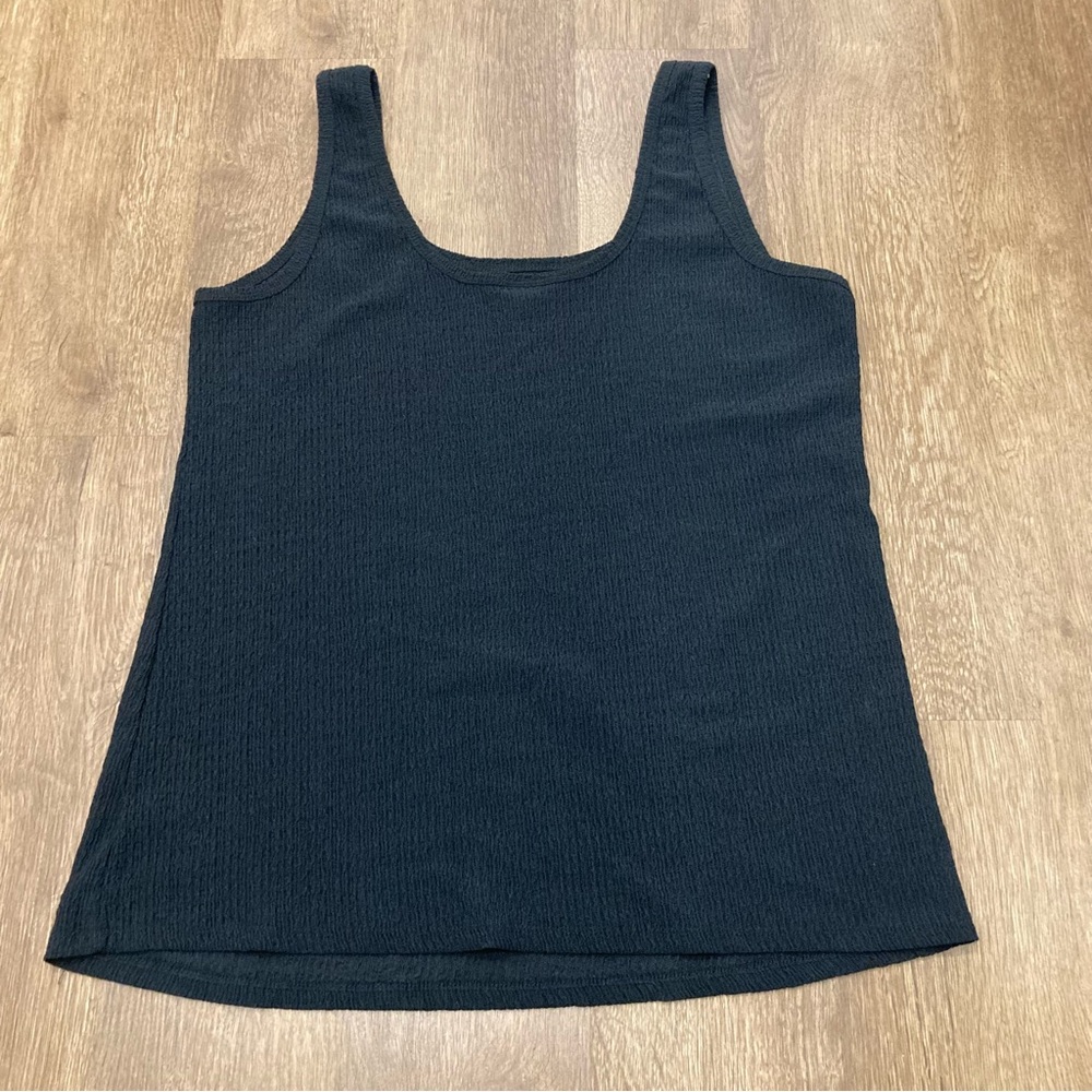 Torrid 2X Black Sleeveless Tank Top Scoop Neck Textured Fabric - Picture 13 of 13
